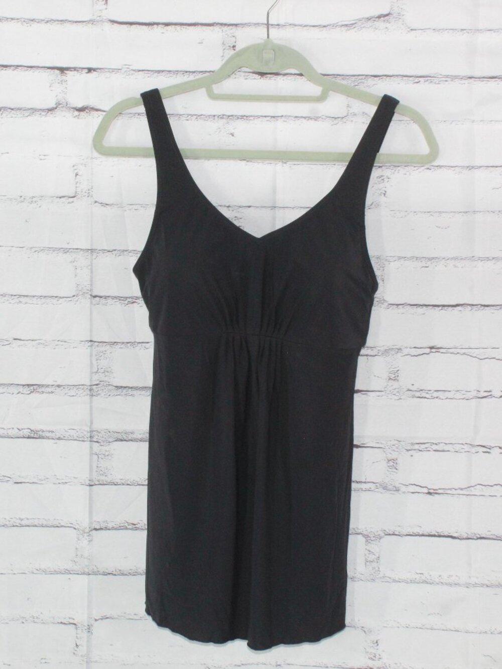 LL Bean Shaping Swimwear Soft Drape Shaping Tankini Swim Top Black 10 Reg